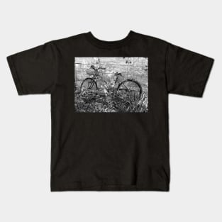 Rustic Old Bike Against Building Kids T-Shirt